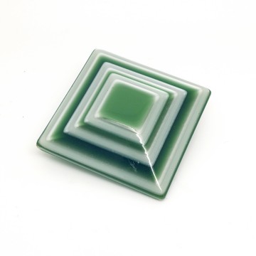 Lea Stein - geometrical, square, moss green and white 60s brooch - Bliinkt