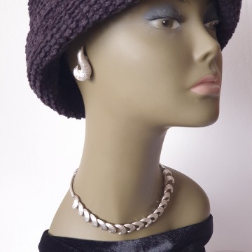 Ledo brushed silvertone necklace and earring set