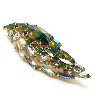 Layered domed brooch with green and clear navette faceted glass stones - Bliinkt