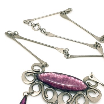 Modernist metal 70s necklace with purple glass cabochons pendant - Bliinkt