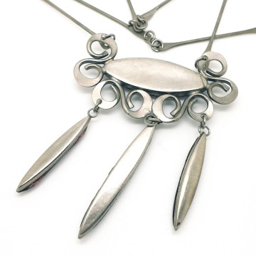 Modernist metal 70s necklace with purple glass cabochons pendant - Bliinkt