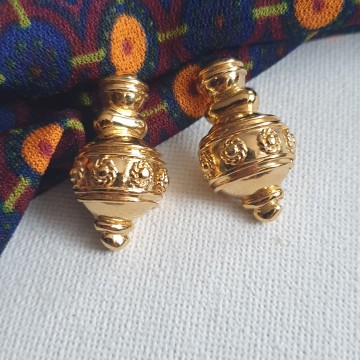 Monet 24k goldtplated stud earrings