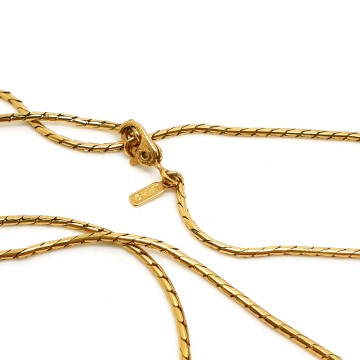 Monet goldtone necklace with white enamelled shell pendant