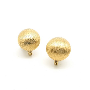 Monet - goldtone brushed button earrings - Bliinkt