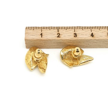 Monet - goldtone crystal glass earrings with leaves - Bliinkt