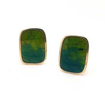 Monet - goldtone earrings with green enamel - Bliinkt