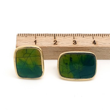 Monet - goldtone earrings with green enamel - Bliinkt