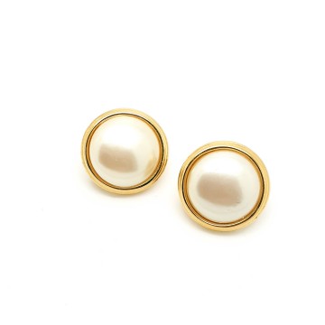 Monet goldtone faux pearl earrings - Bliinkt