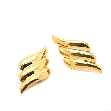 Monet goldtone wave shaped earrings - Bliinkt