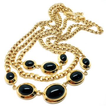 Monet goudkleurige 3 rijige 80s ketting met zwarte cabochons
