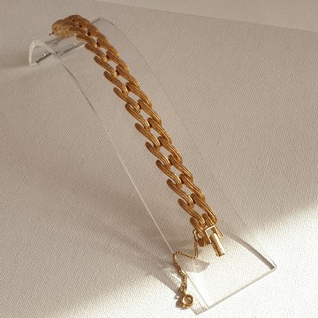 Monet goldtone link bracelet with safety chain - Bliinkt