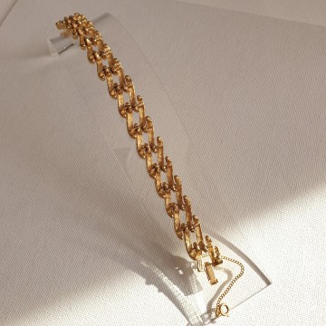 Monet goldtone link bracelet with safety chain - Bliinkt
