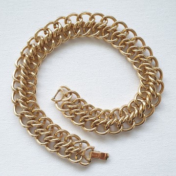 Monet chunky goldtone chain necklace with fold over clasp - Bliinkt
