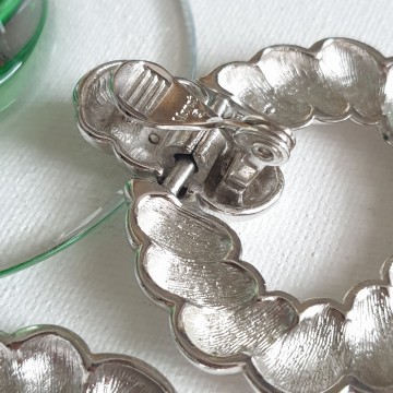 Monet huge silvertone doorknocker earrings - Bliinkt