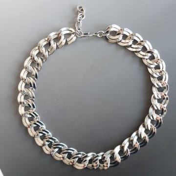 Monet - silvertone double link chain necklace - Bliinkt