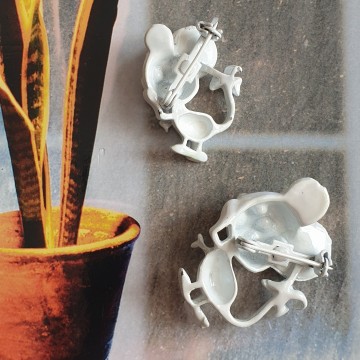 Mouse scatterpins - mother of pearl with green rhinestone eyes