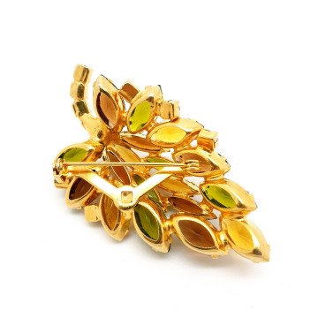 Multicoloured goldtone Multicoloured goldtone Juliana-style broochstyle strass brooch back
