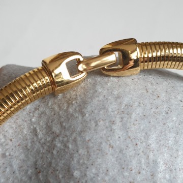 Napier short goldtone necklace with red enamelled centerpiece