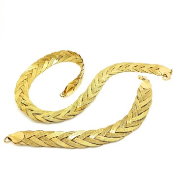 Napier goudkleurige set gevlochten armband en ketting volledig