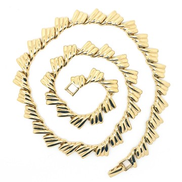 Napier short goldtone necklace signed   bliinkt