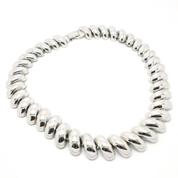 Napier short silvertone necklace