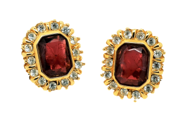Goldtone earrings with raspberry coloured glass stone and clear strass - Bliinkt