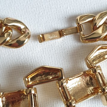 PeepToe Australië, short goldtone link necklace