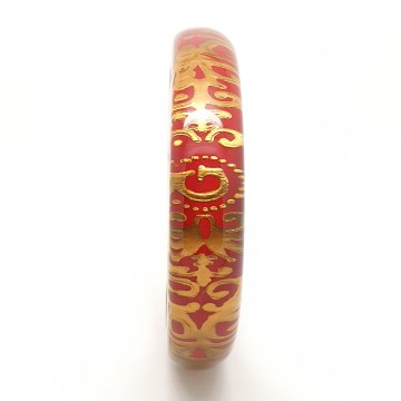 Red golden 'G' bangle