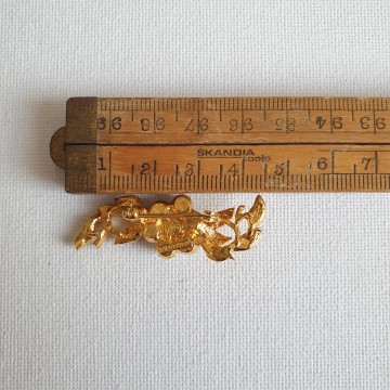 Richelieu goldtone pearl brooch