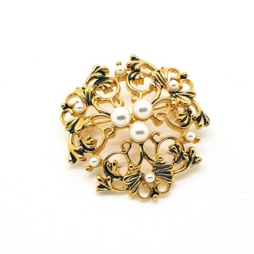 Round goldtone brooch with faux pearls and black enamel - Bliinkt