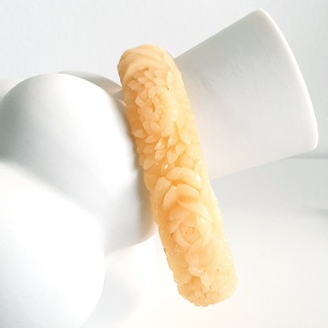 Light salmon coloured flower bangle 40s/50s - Bliinkt