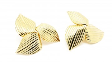 Sarah Coventry - 'Golden Trillium', 1969 - oorbellen