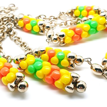 Sarah coventry carousel lariatketting