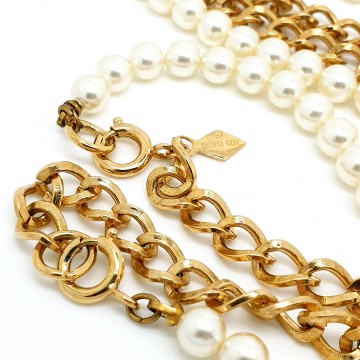 Sarah Coventry 'Fashion Parade' 1964