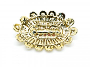 Sarah coventry goudkleurige ovaalvormige broche met 5 koraalrode kraaltjes