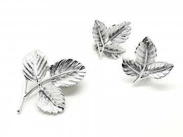 Sarah coventry petite bladvormige zilverkleurige broche plus oorbellen