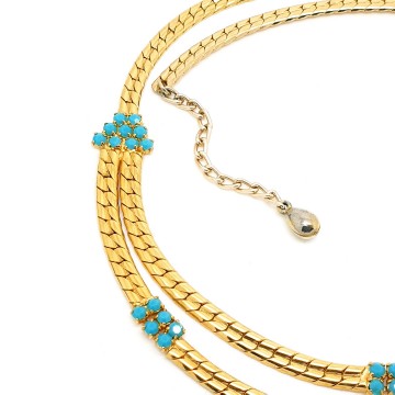 Short goldtone necklace with opaque turquoise rhinestones - Bliinkt