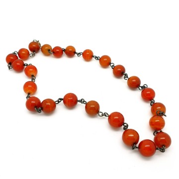 Carnelian beads short necklace