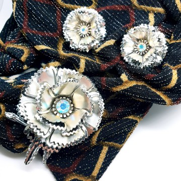 Silvertone flower brooch and earring set