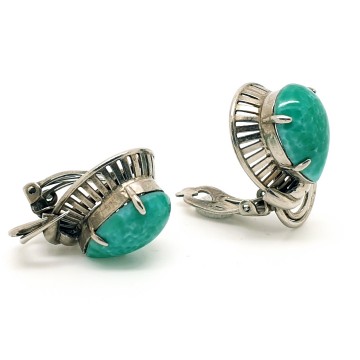 Silvertone earrings with turquoise teardrop shaped stone - Bliinkt