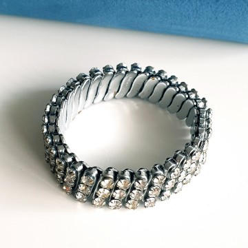 Silvertone 'Empire Made' stretch bracelet clear rhinestones - Bliinkt