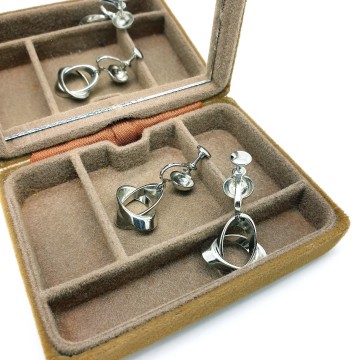 Silvertone dangle screw back earrings