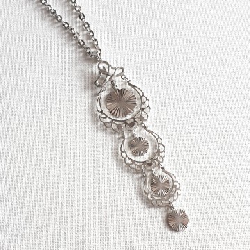 'Snow Lace' necklace Sarah Coventry 1975