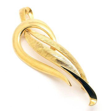Sphinx - classic, elegant goldtone brooch - Bliinkt