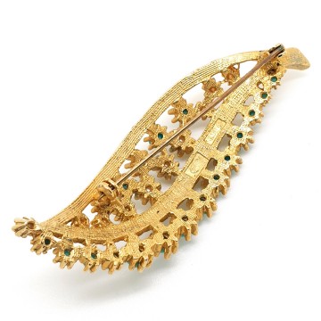Sphinx - goldtone brooch with turquoise and pearl beads - Bliinkt