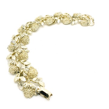 Star goldtone acorn bracelet