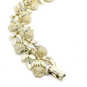 Star goldtone acorn bracelet