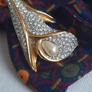 Swarovski Calla heldere Swarovskisteentjes en druppelvormige faux parel