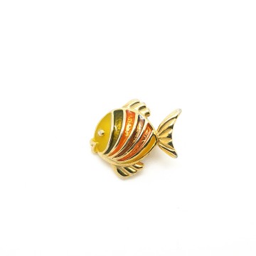 Tiny goldtone yellow gold orange enamelled fish brooch - Bliinkt