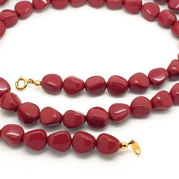 Trifari - long necklace with brick red irregular shaped plastic beads - Bliinkt